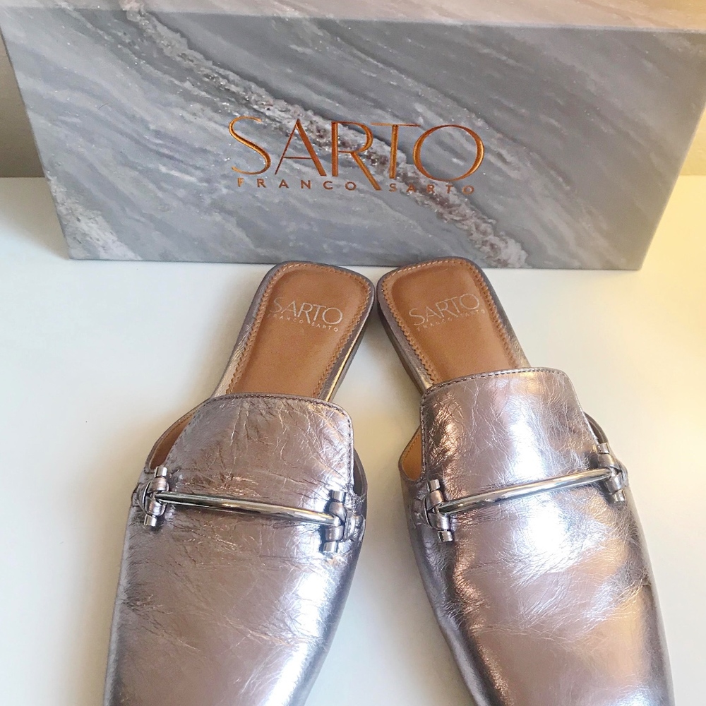 ✨Franco Sarto Flat Slip Ons